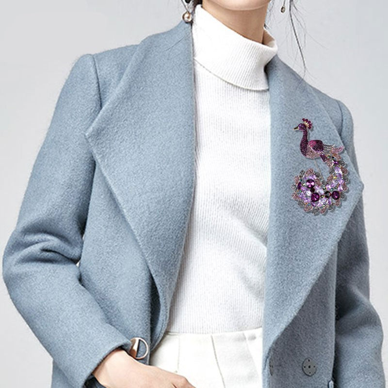 Alloy diamond peacock Animal drip brooch flower
