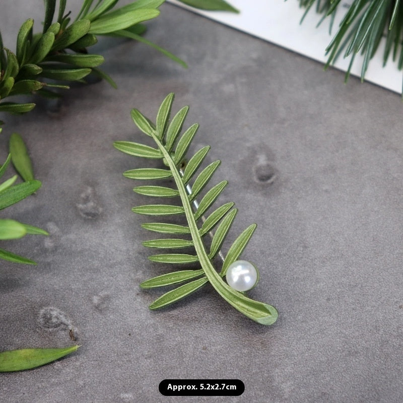 Retro Mori Style Plant Elegant Graceful Pearl Brooch
