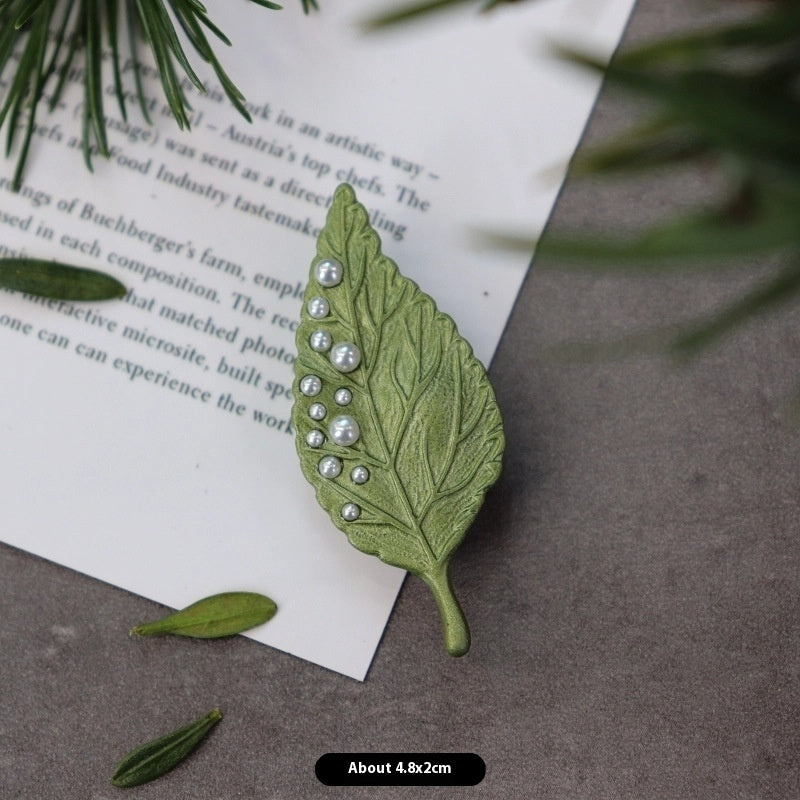 Retro Mori Style Plant Elegant Graceful Pearl Brooch